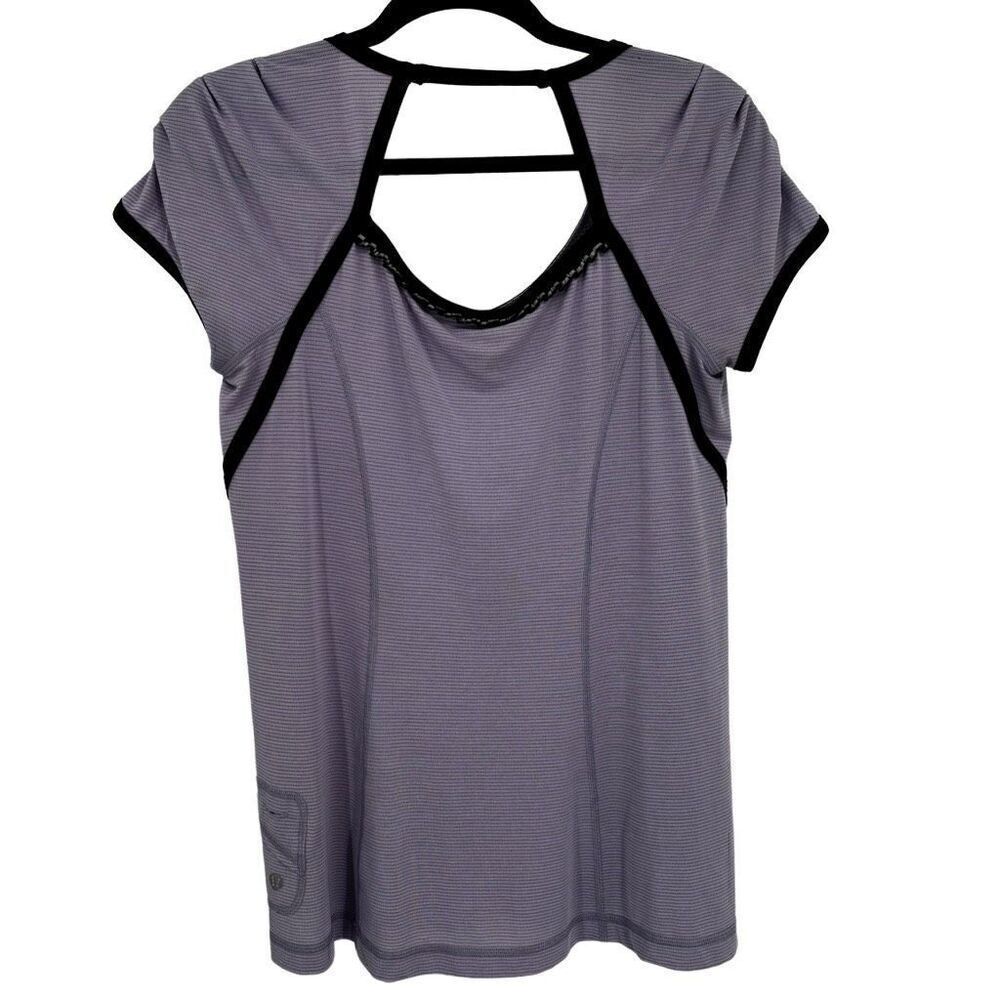 Lululemon Run Team Spirit Tech Short Sleeve Top Lilac‎ Deep Coal Size 8 - Picture 6 of 10